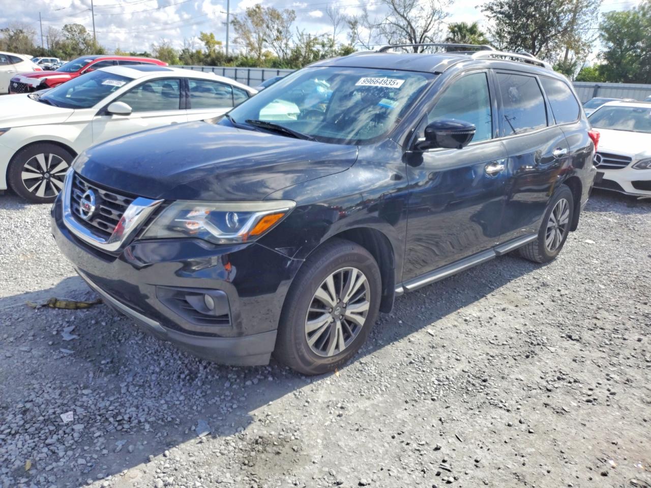 2017 NISSAN PATHFINDER
