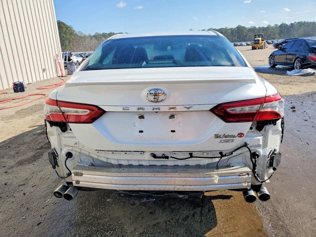 2018 TOYOTA CAMRY XSE photo 6
