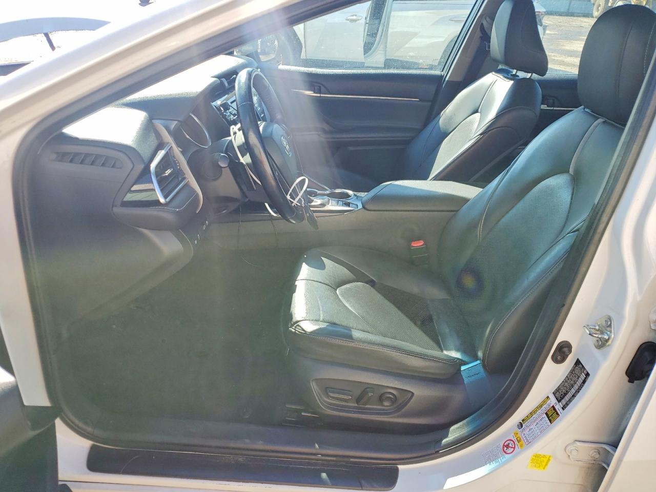2018 TOYOTA CAMRY XSE photo 7