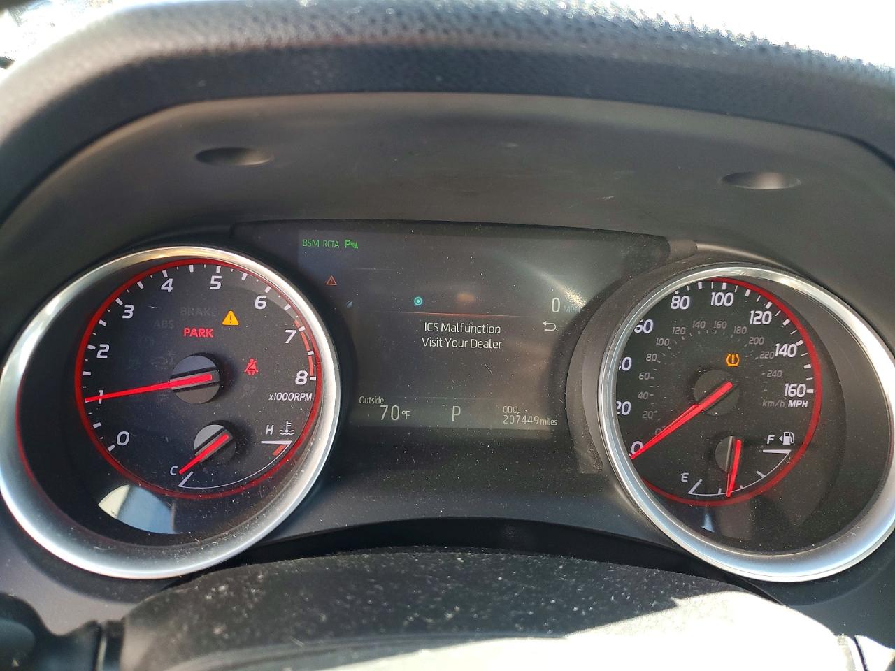 2018 TOYOTA CAMRY XSE photo 9