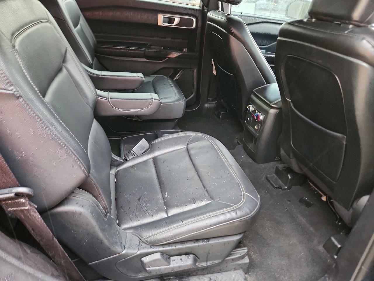 2020 FORD EXPLORER XLT photo 11