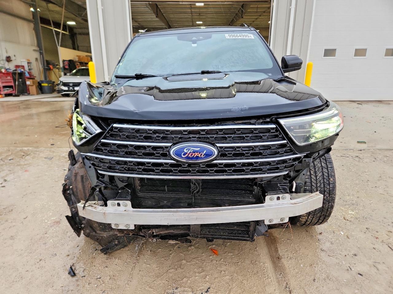 2020 FORD EXPLORER XLT photo 5