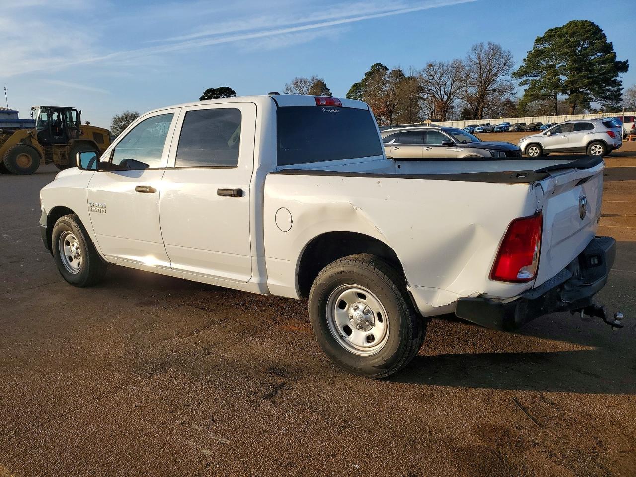 2014 RAM 1500 ST photo 2