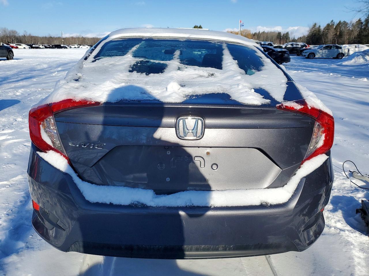 2017 HONDA CIVIC LX photo 6