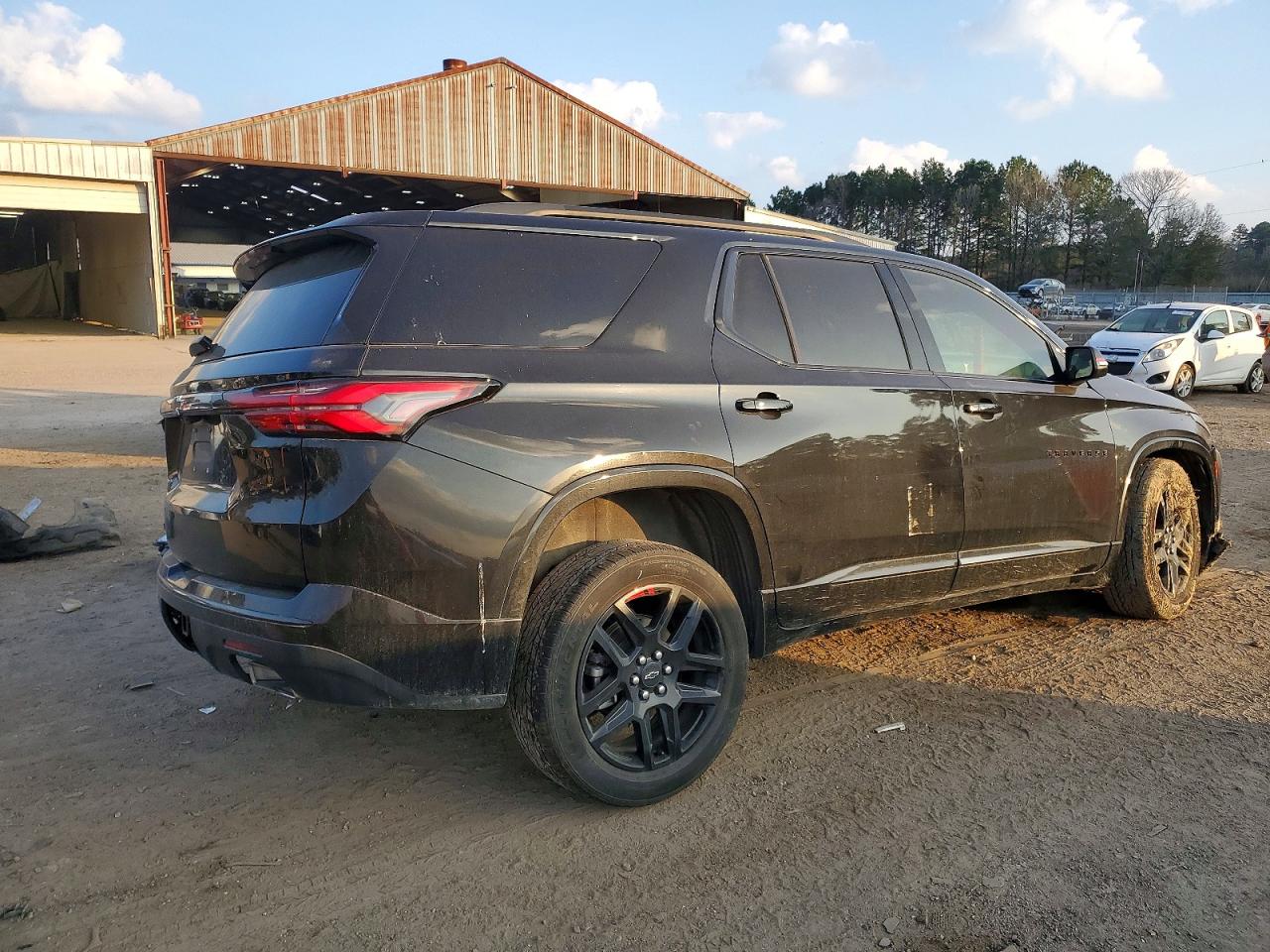 2023 CHEVROLET TRAVERSE PREMIER photo 5