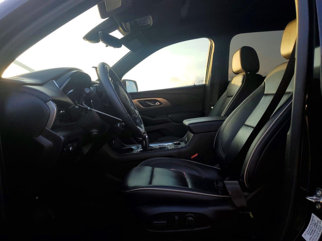 2023 CHEVROLET TRAVERSE PREMIER photo 13