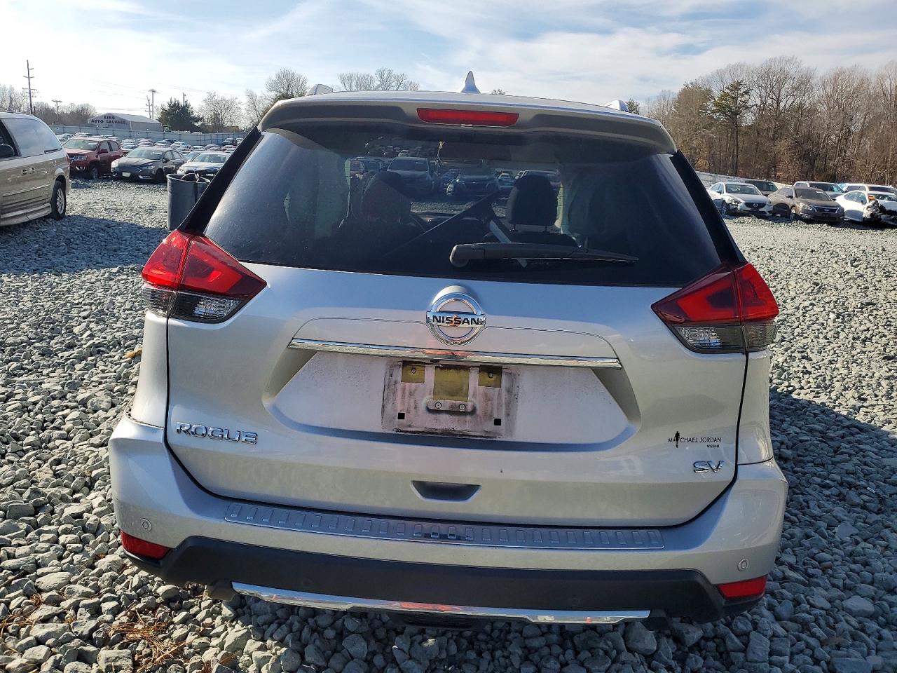 2020 NISSAN ROGUE S photo 6