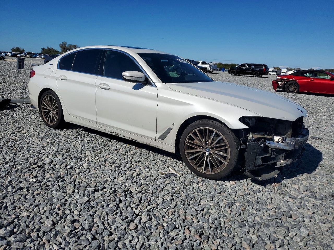 2019 BMW 530E photo 7