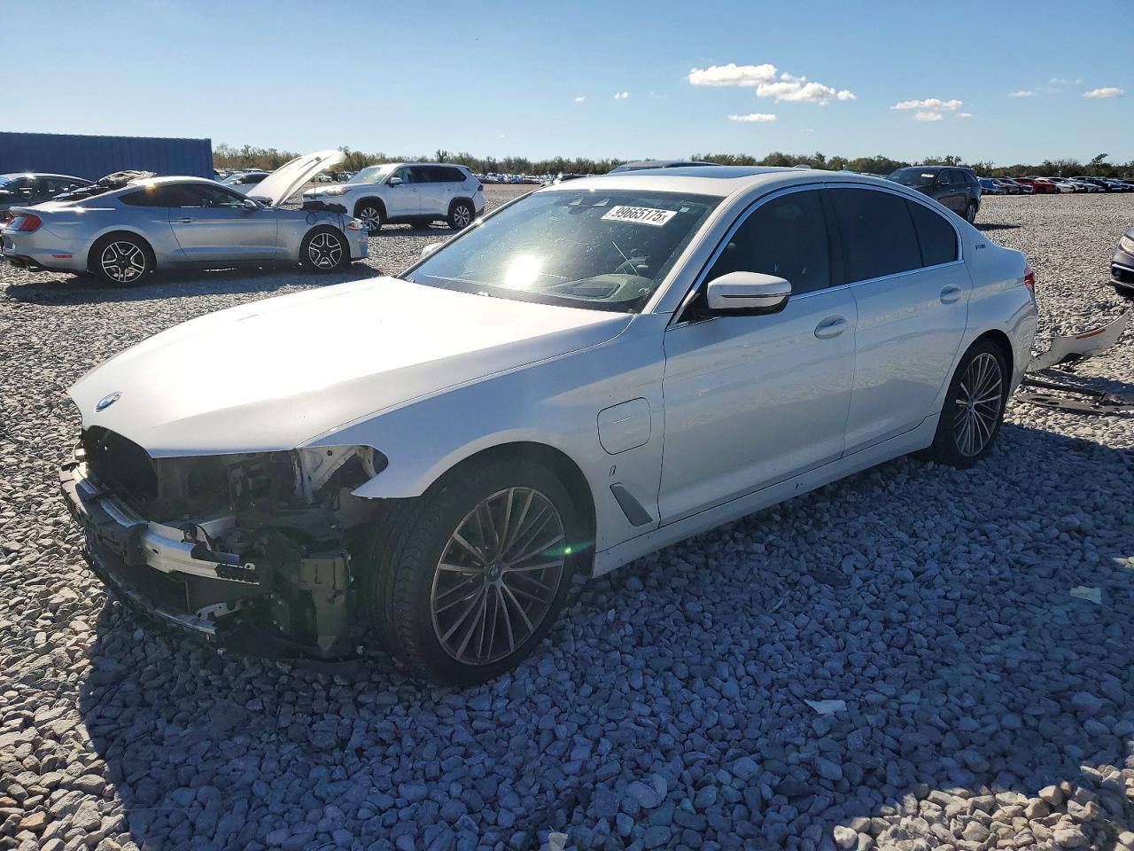 2019 BMW 530E