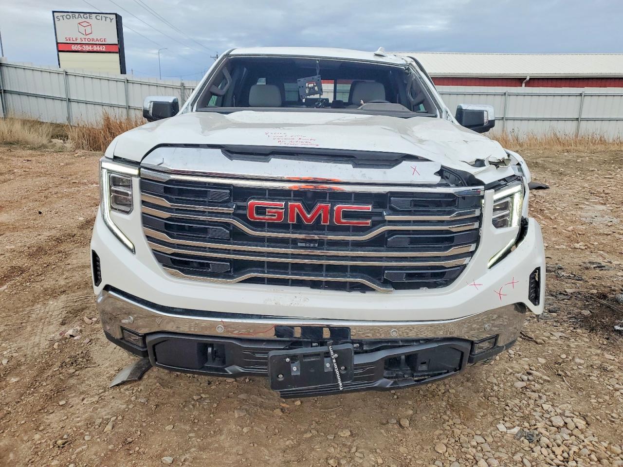 2025 GMC SIERRA K1500 SLT photo 5