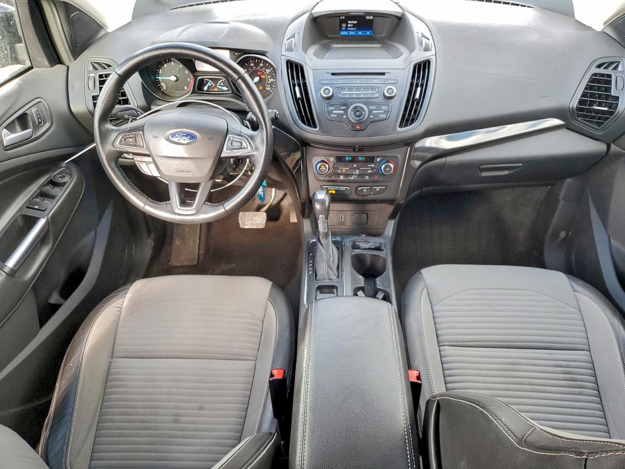 2017 FORD ESCAPE SE photo 8