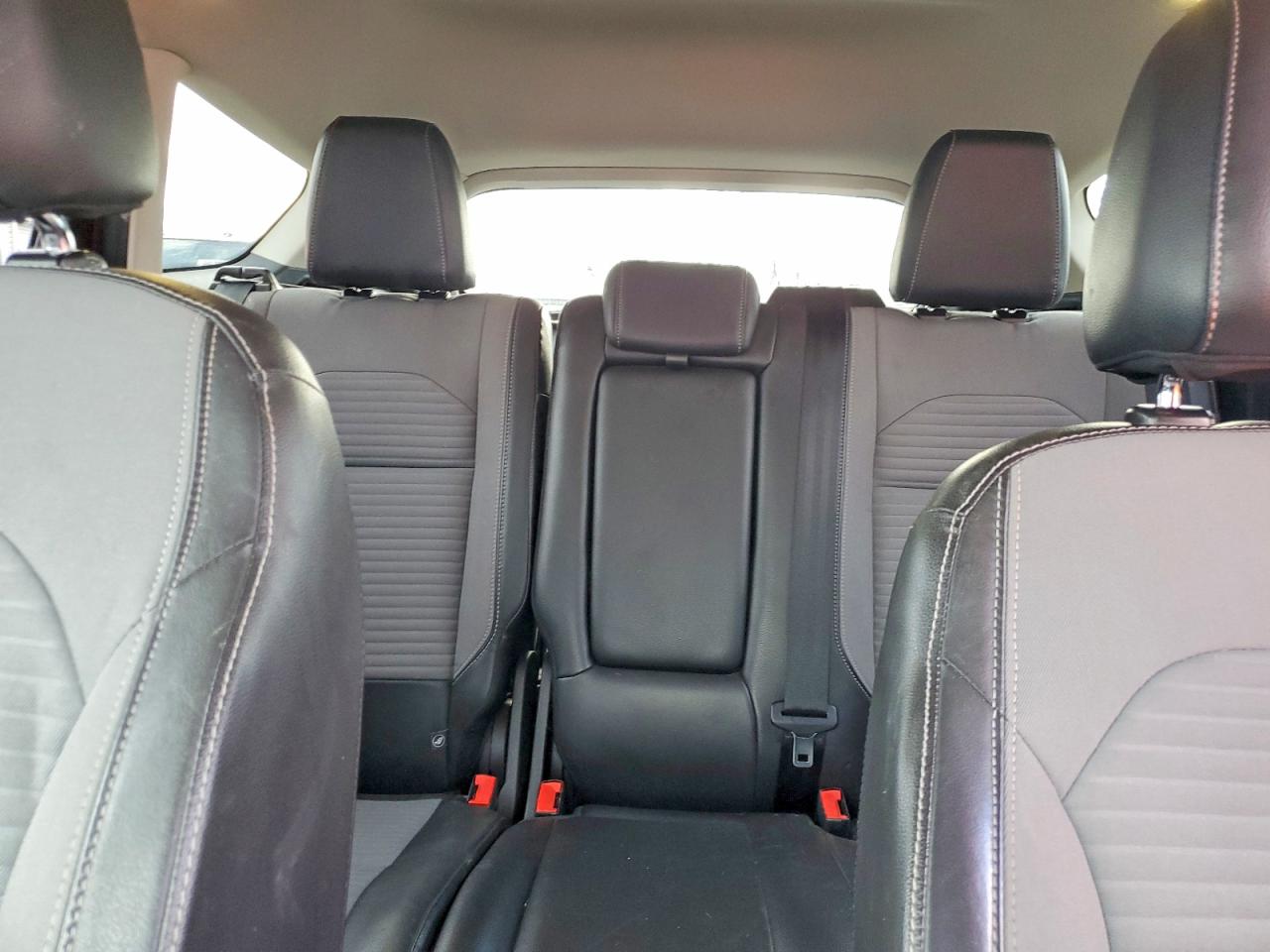 2017 FORD ESCAPE SE photo 10