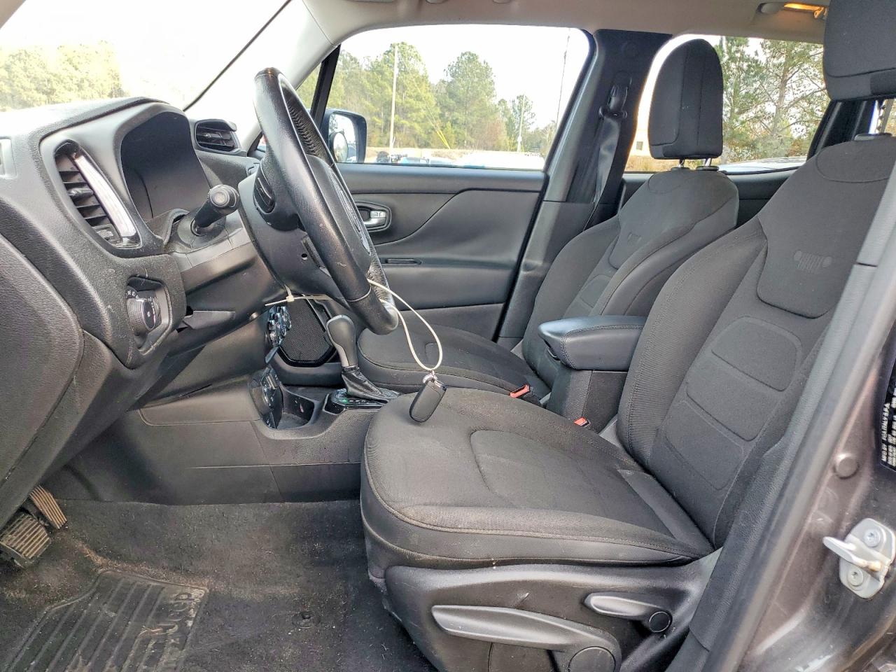 2017 JEEP RENEGADE LATITUDE photo 7