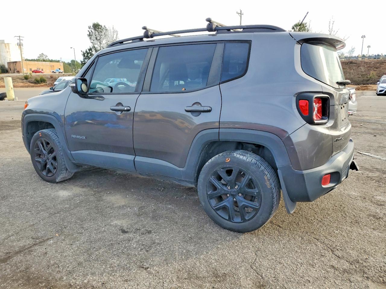 2017 JEEP RENEGADE LATITUDE photo 2