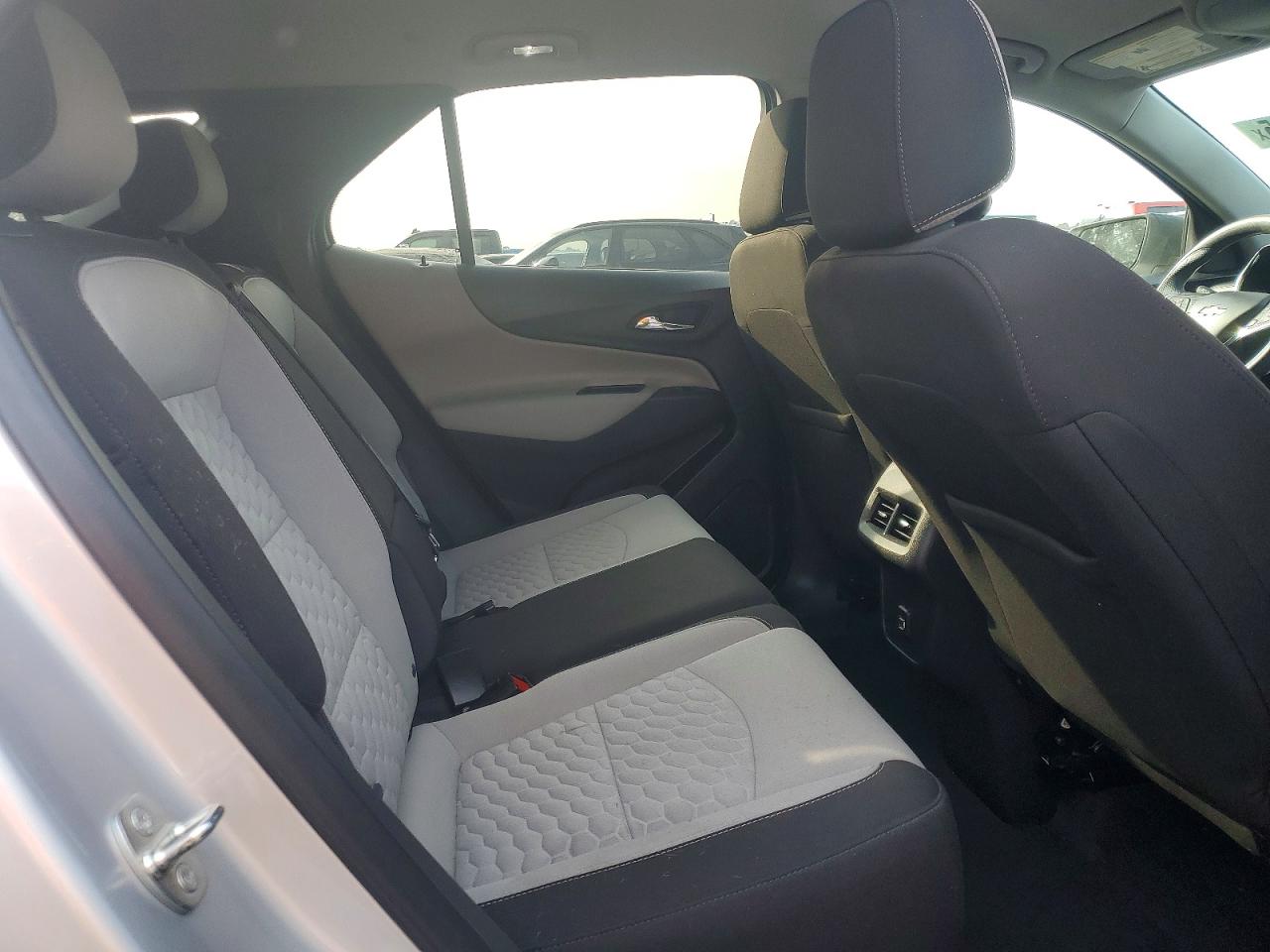 2021 CHEVROLET EQUINOX LS photo 10