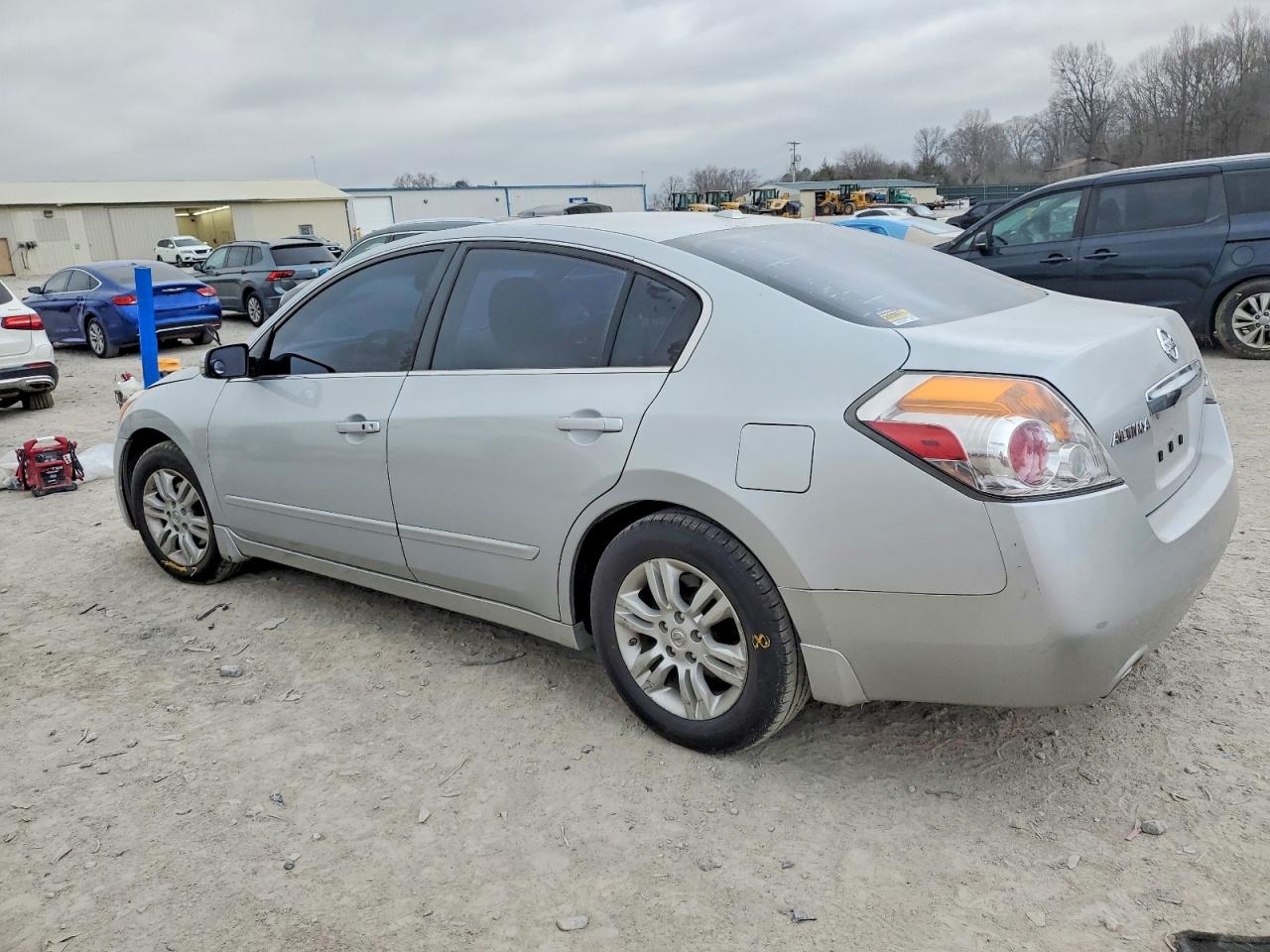 2012 NISSAN ALTIMA BASE photo 2
