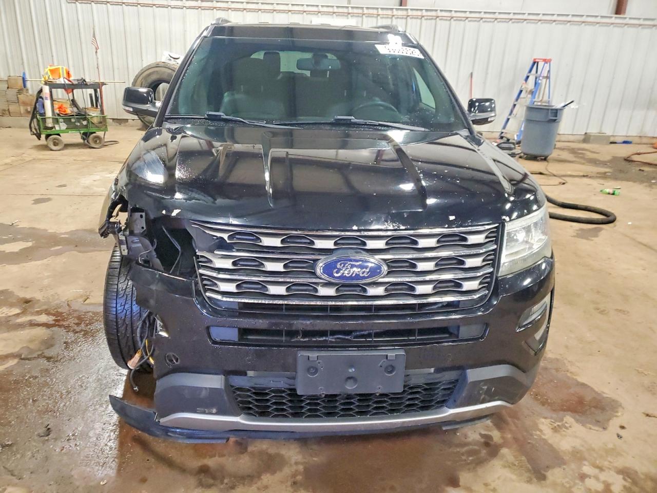 2016 FORD EXPLORER XLT photo 5