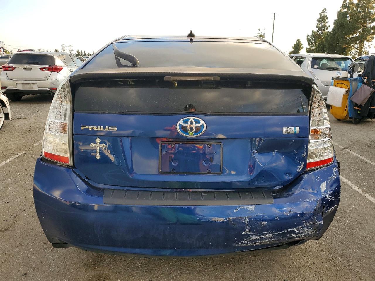 2010 TOYOTA PRIUS photo 6