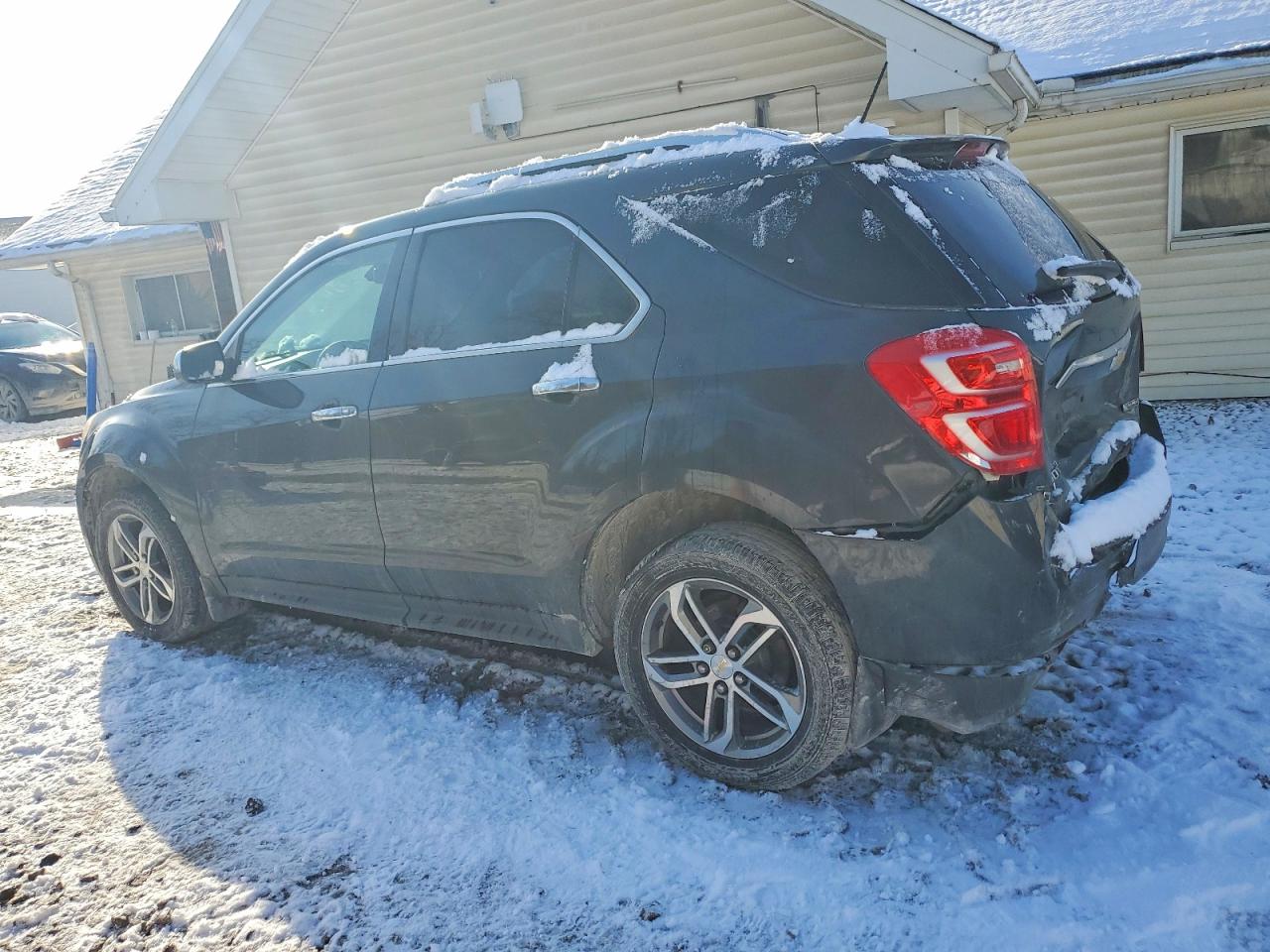 2017 CHEVROLET EQUINOX PREMIER photo 2