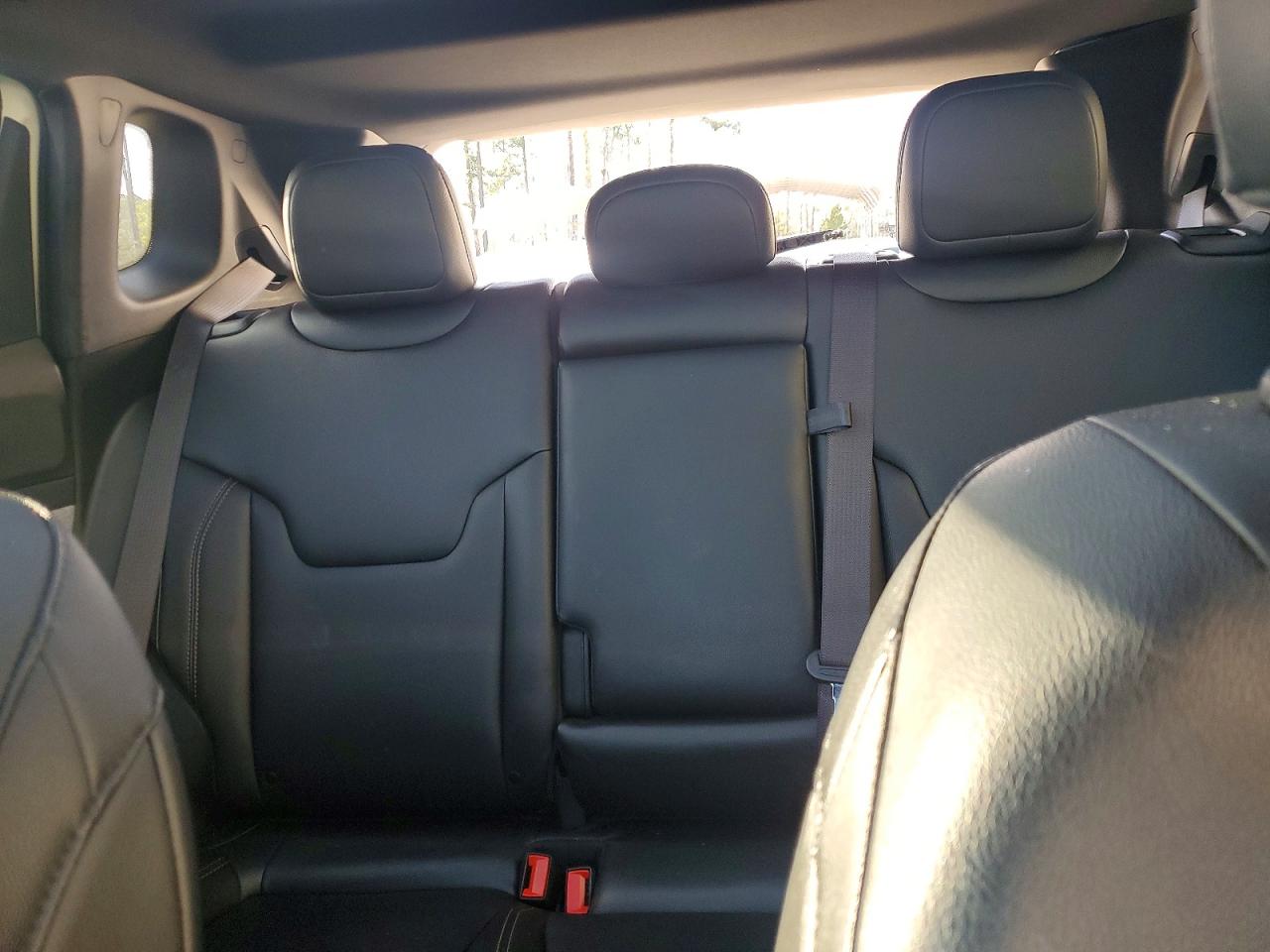 2024 JEEP COMPASS LATITUDE LUX photo 10