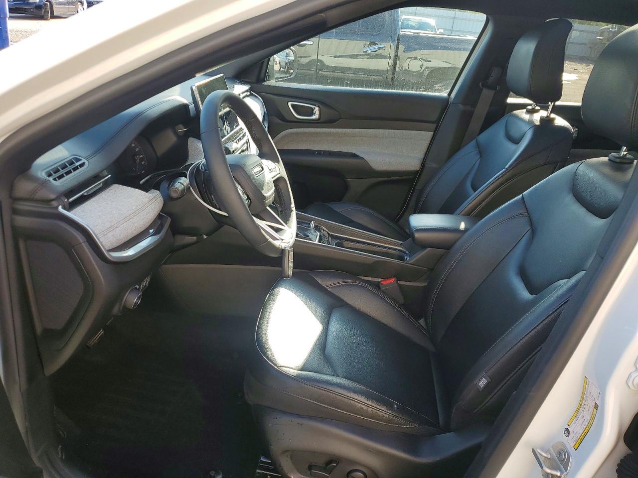 2024 JEEP COMPASS LATITUDE LUX photo 7