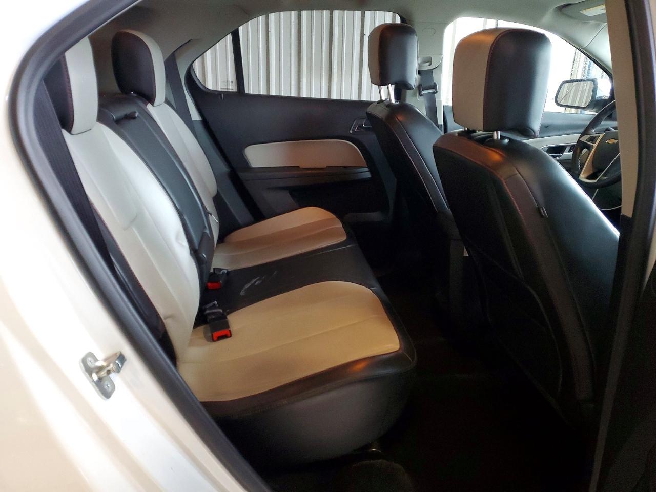 2017 CHEVROLET EQUINOX PREMIER photo 10