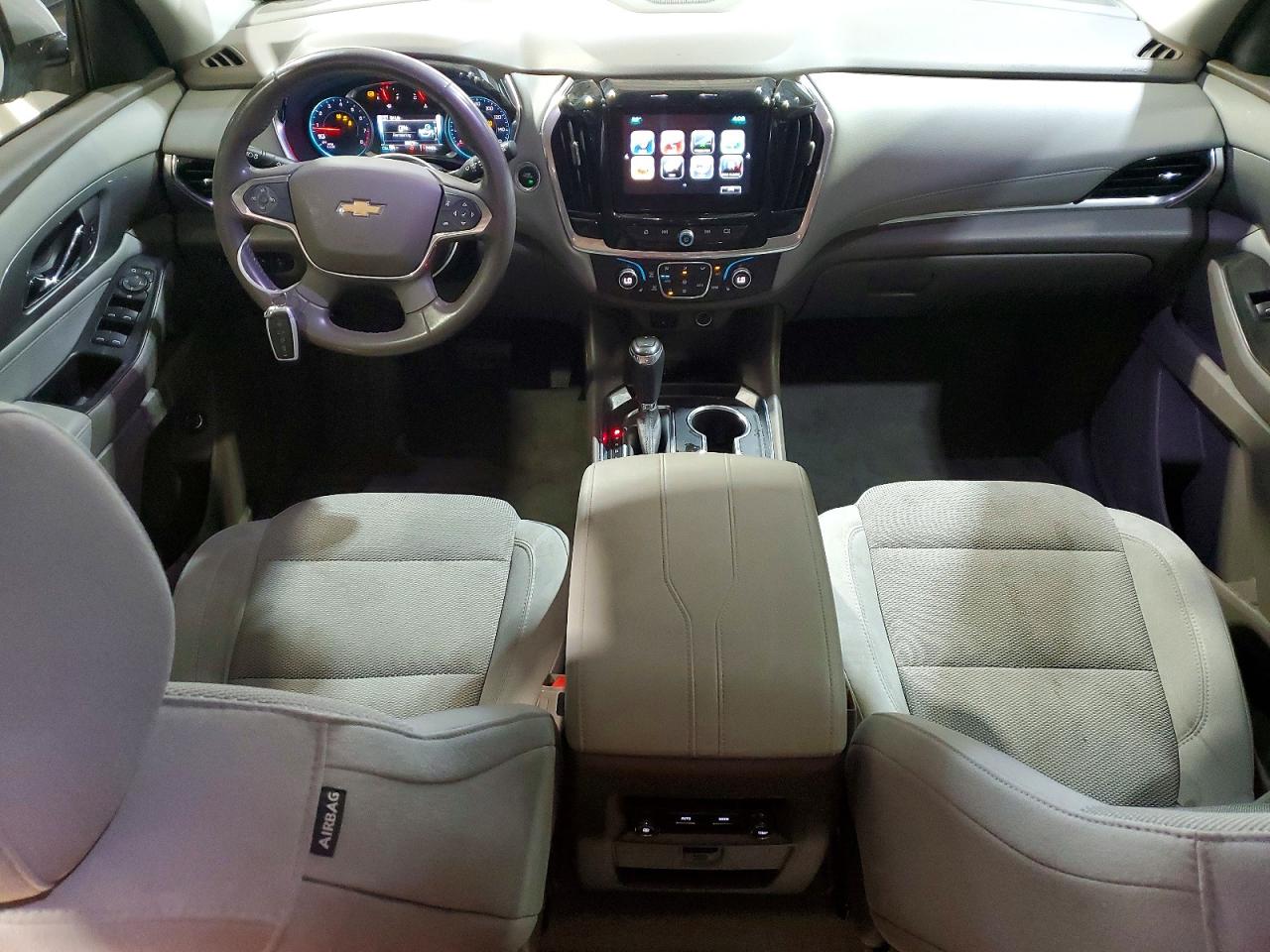 2019 CHEVROLET TRAVERSE LT photo 8