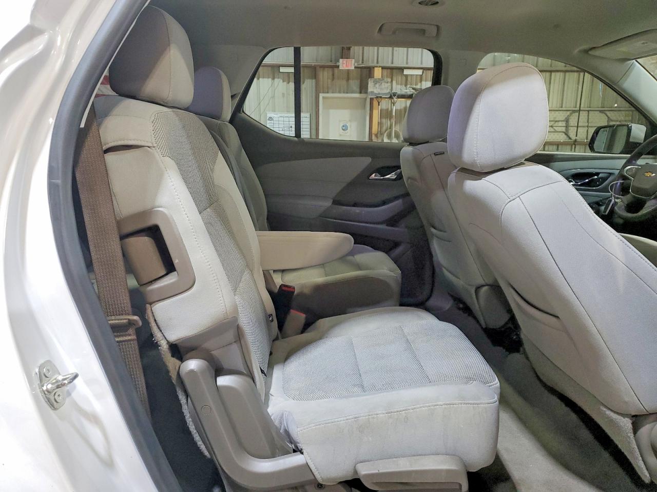 2019 CHEVROLET TRAVERSE LT photo 11