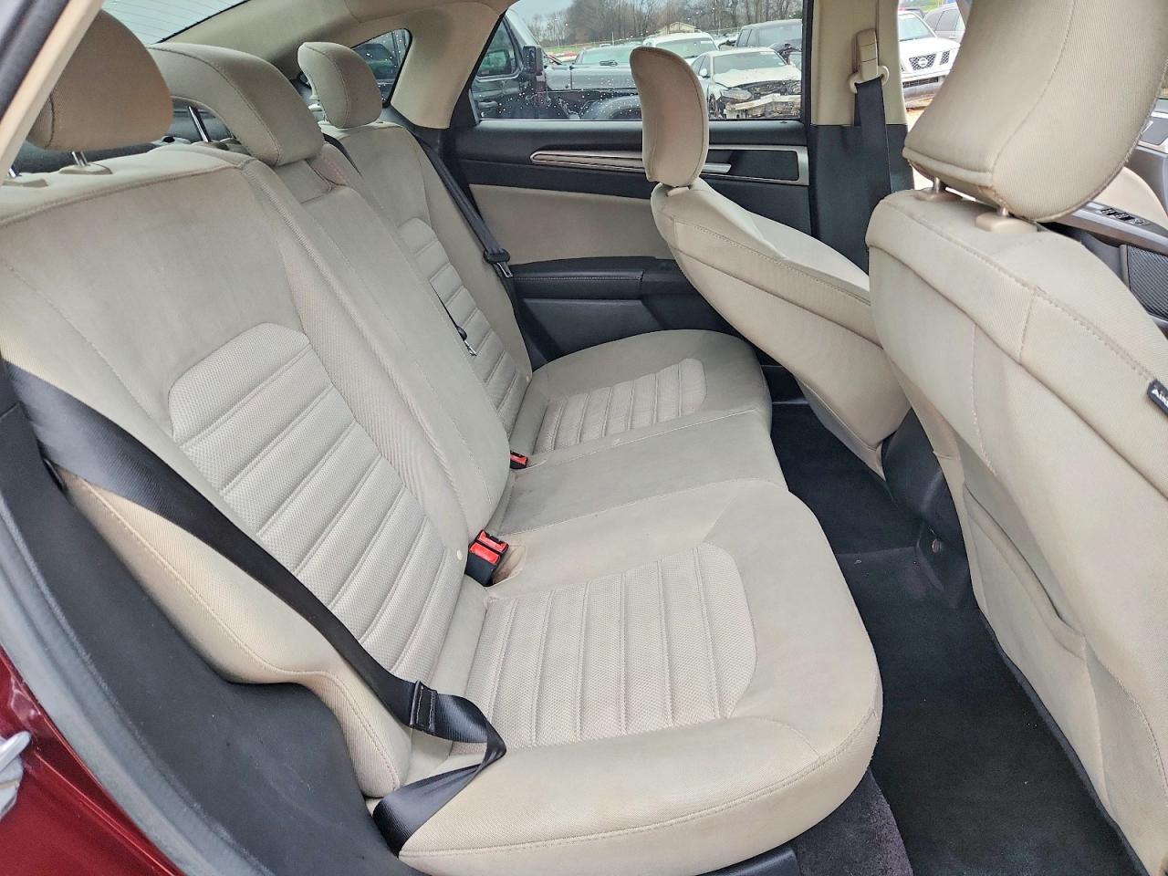 2017 FORD FUSION S photo 10