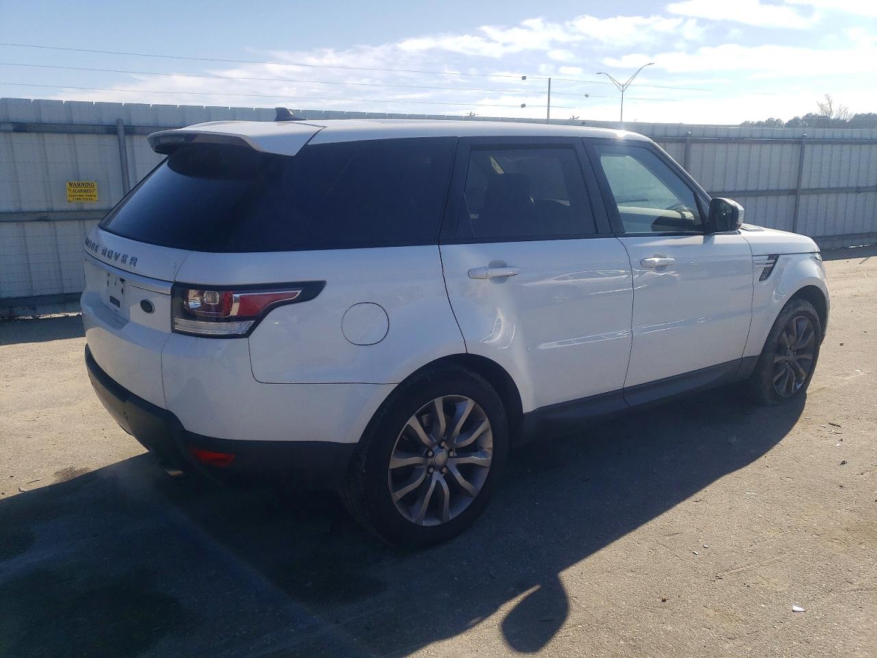 2016 LAND ROVER RANGE ROVER SPORT HSE photo 3
