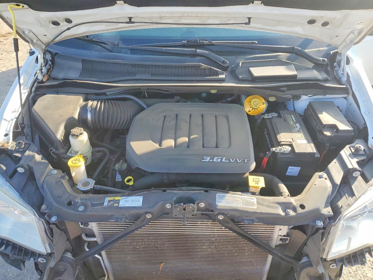2015 DODGE GRAND CARAVAN SE photo 12