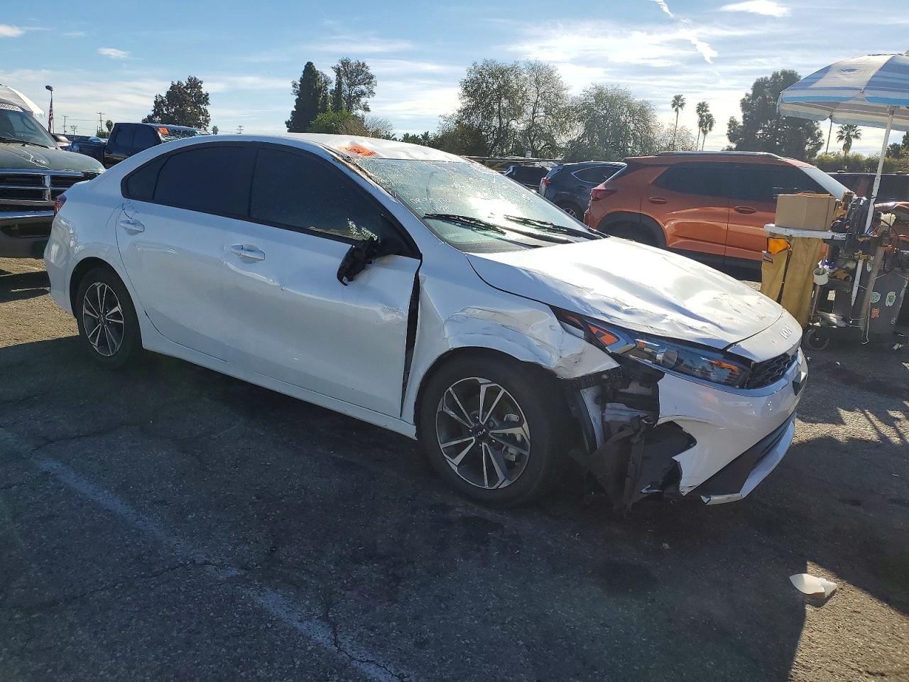 2024 KIA FORTE LX photo 4