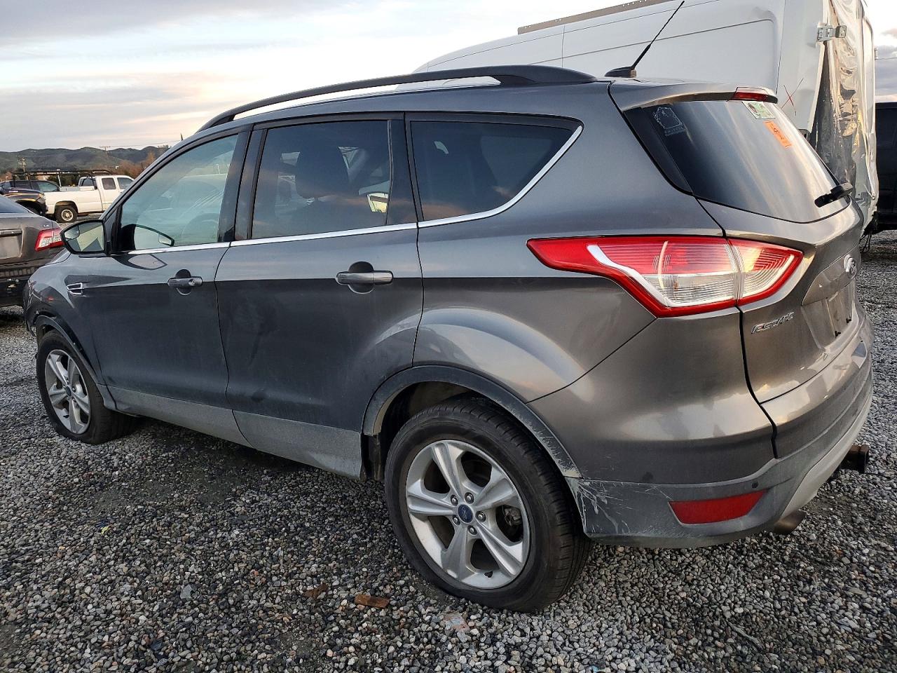 2014 FORD ESCAPE SE photo 2