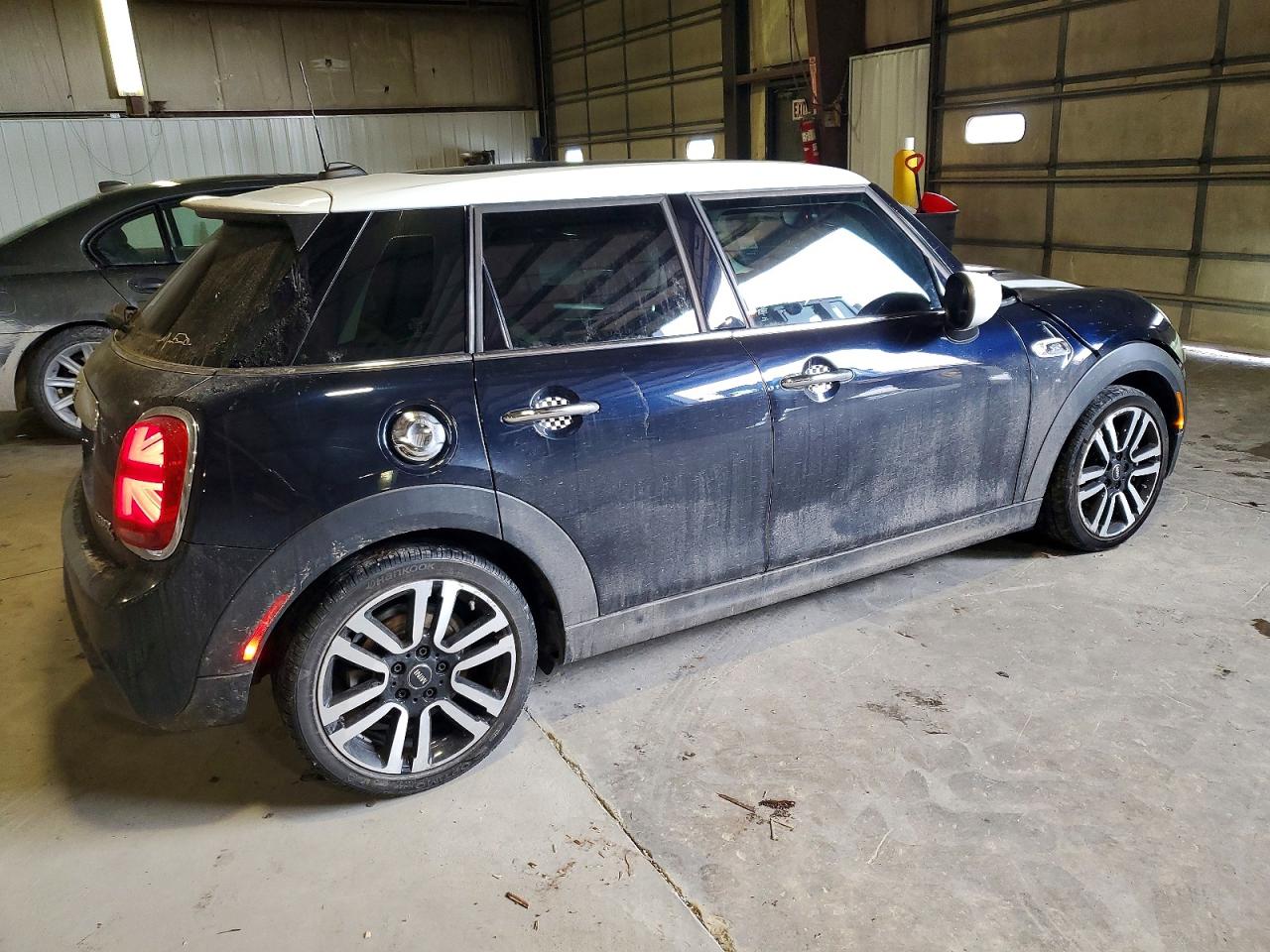 2020 MINI COOPER S photo 3