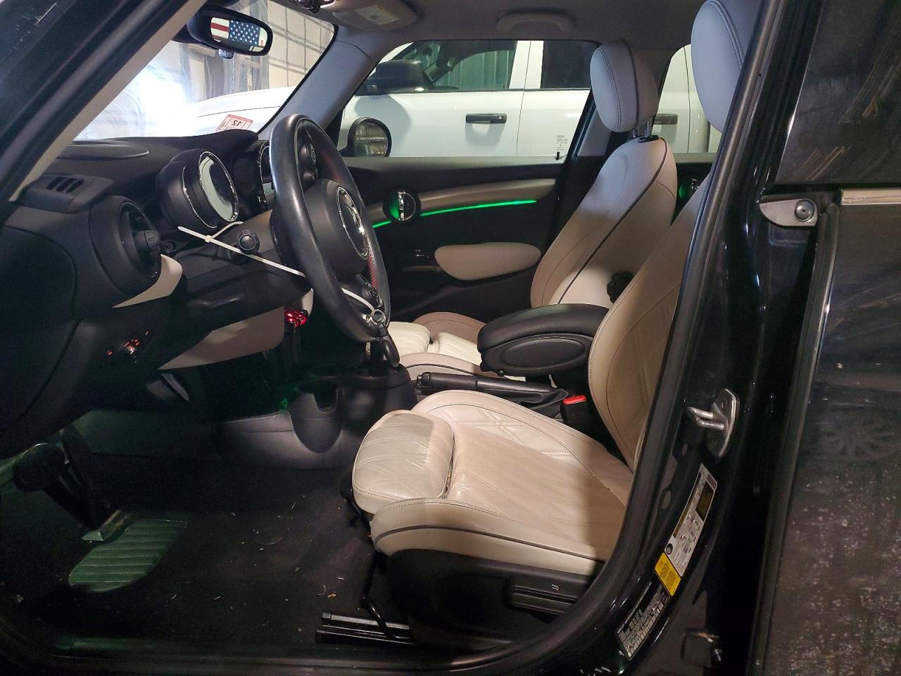 2020 MINI COOPER S photo 7