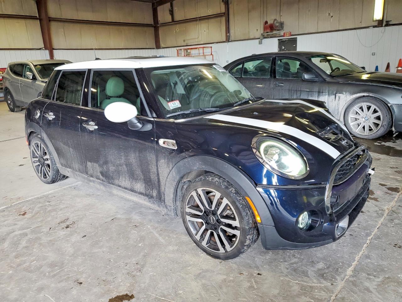 2020 MINI COOPER S photo 4