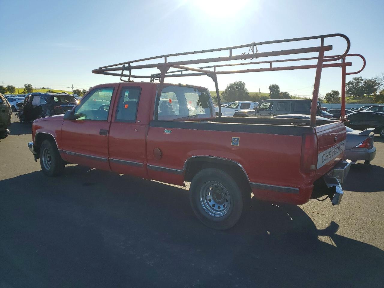 1997 CHEVROLET GMT-400 C1500 photo 2