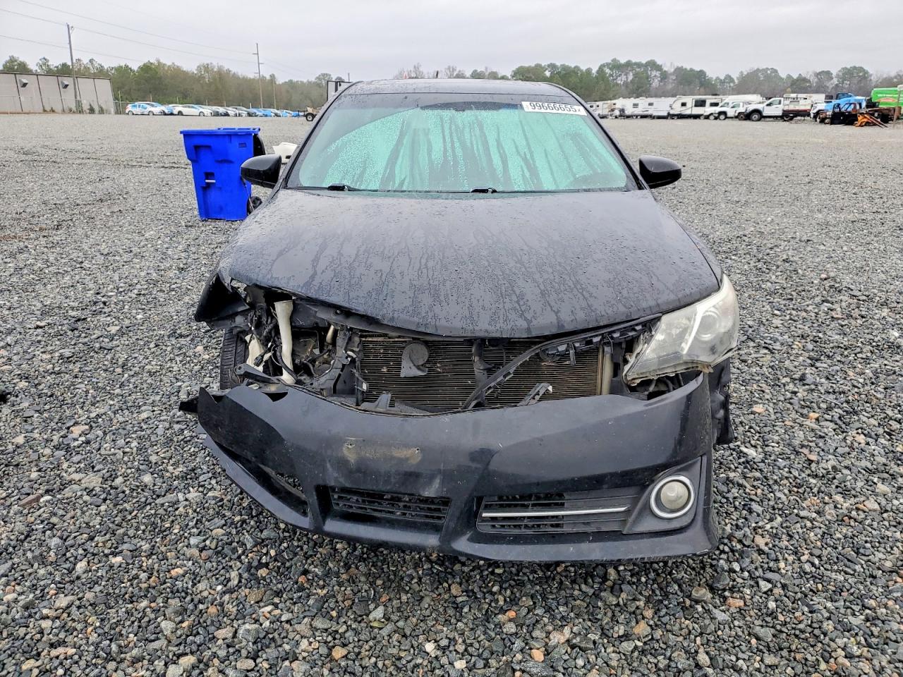 2013 TOYOTA CAMRY L photo 9