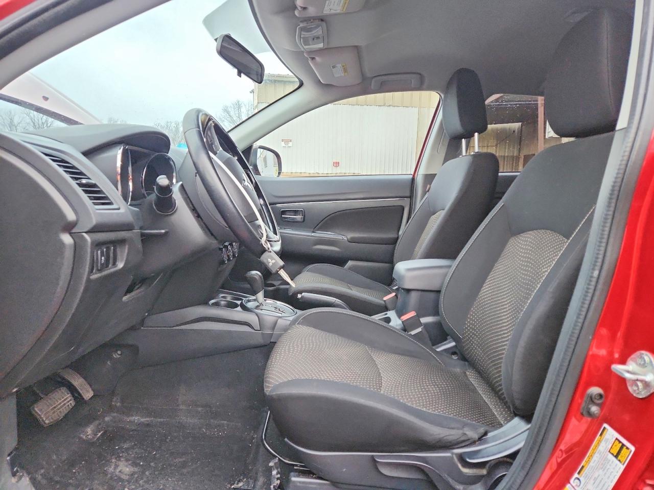 2016 MITSUBISHI OUTLANDER SPORT ES photo 7