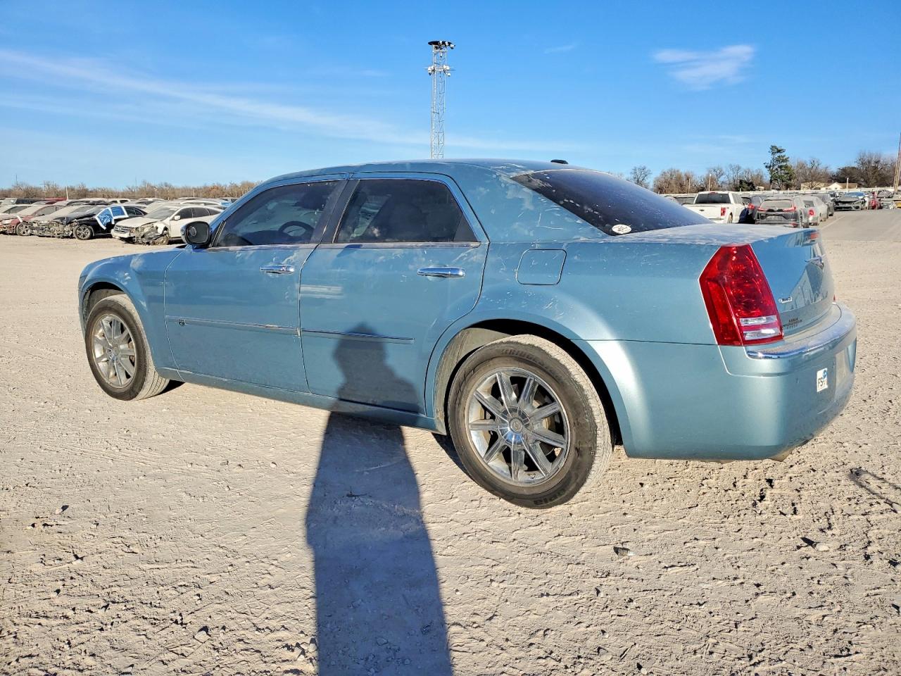 2009 CHRYSLER 300C photo 2