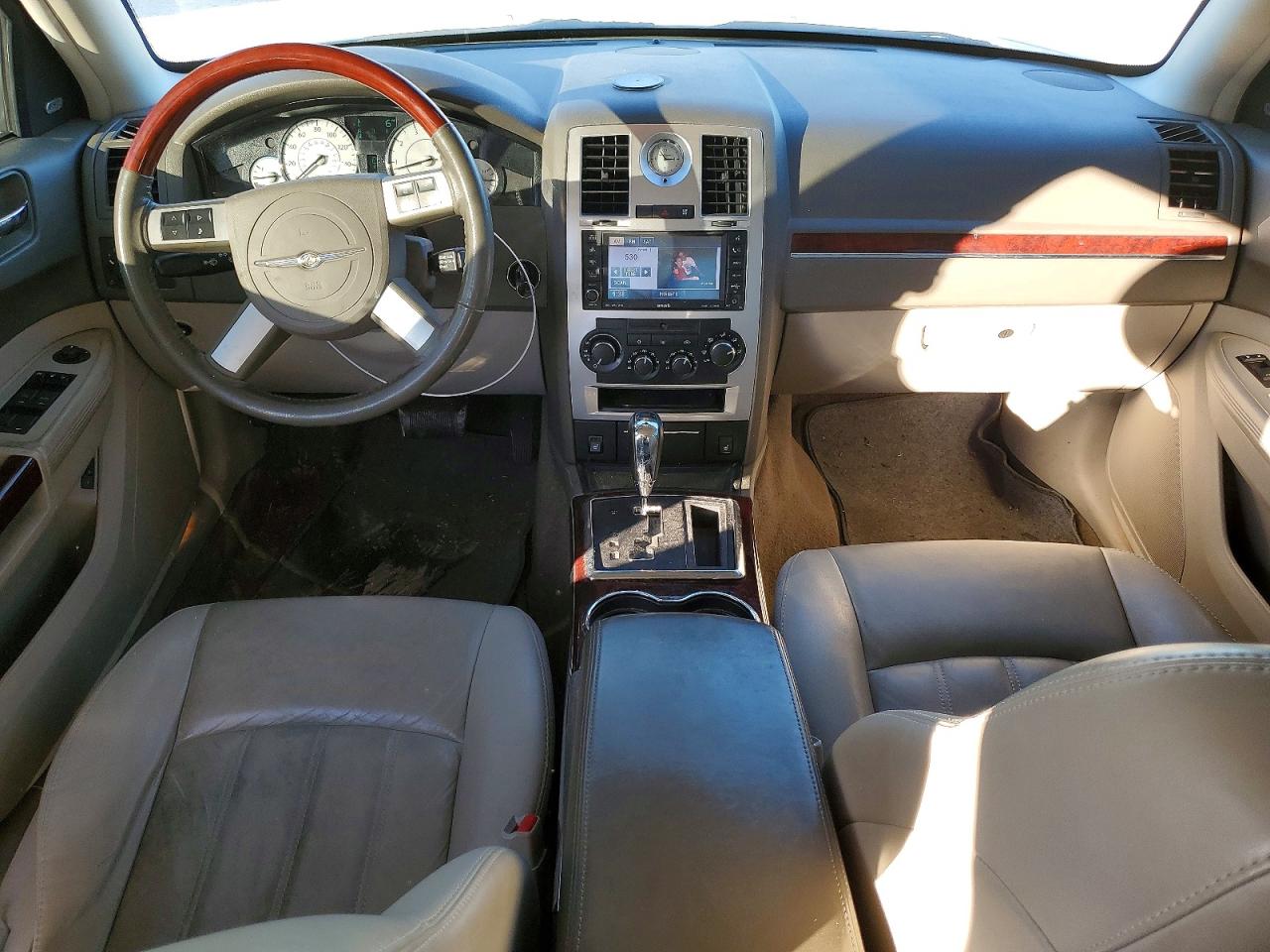 2009 CHRYSLER 300C photo 8