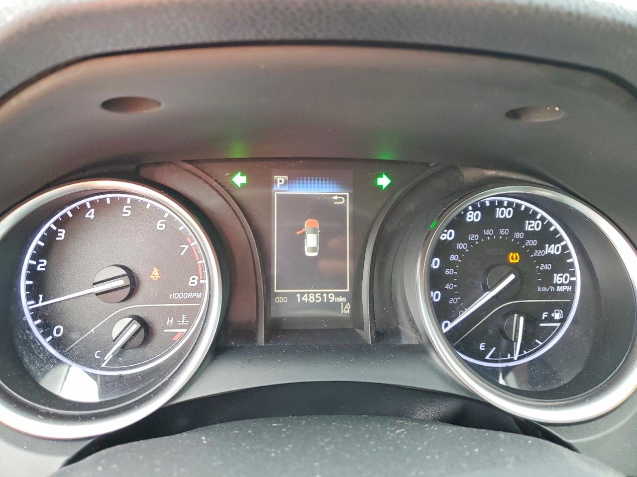 2018 TOYOTA CAMRY L photo 9
