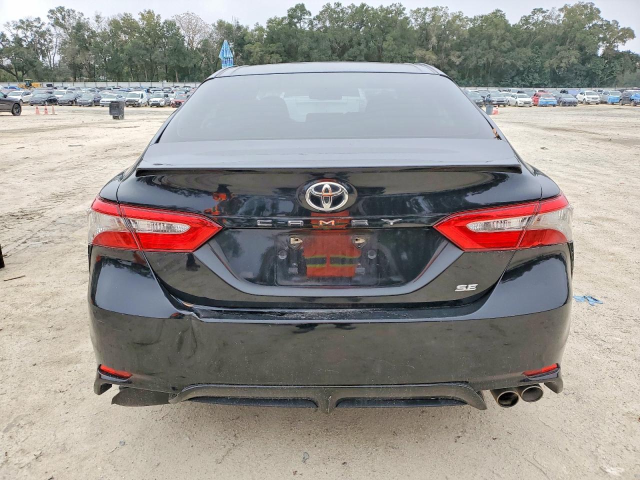 2018 TOYOTA CAMRY L photo 6
