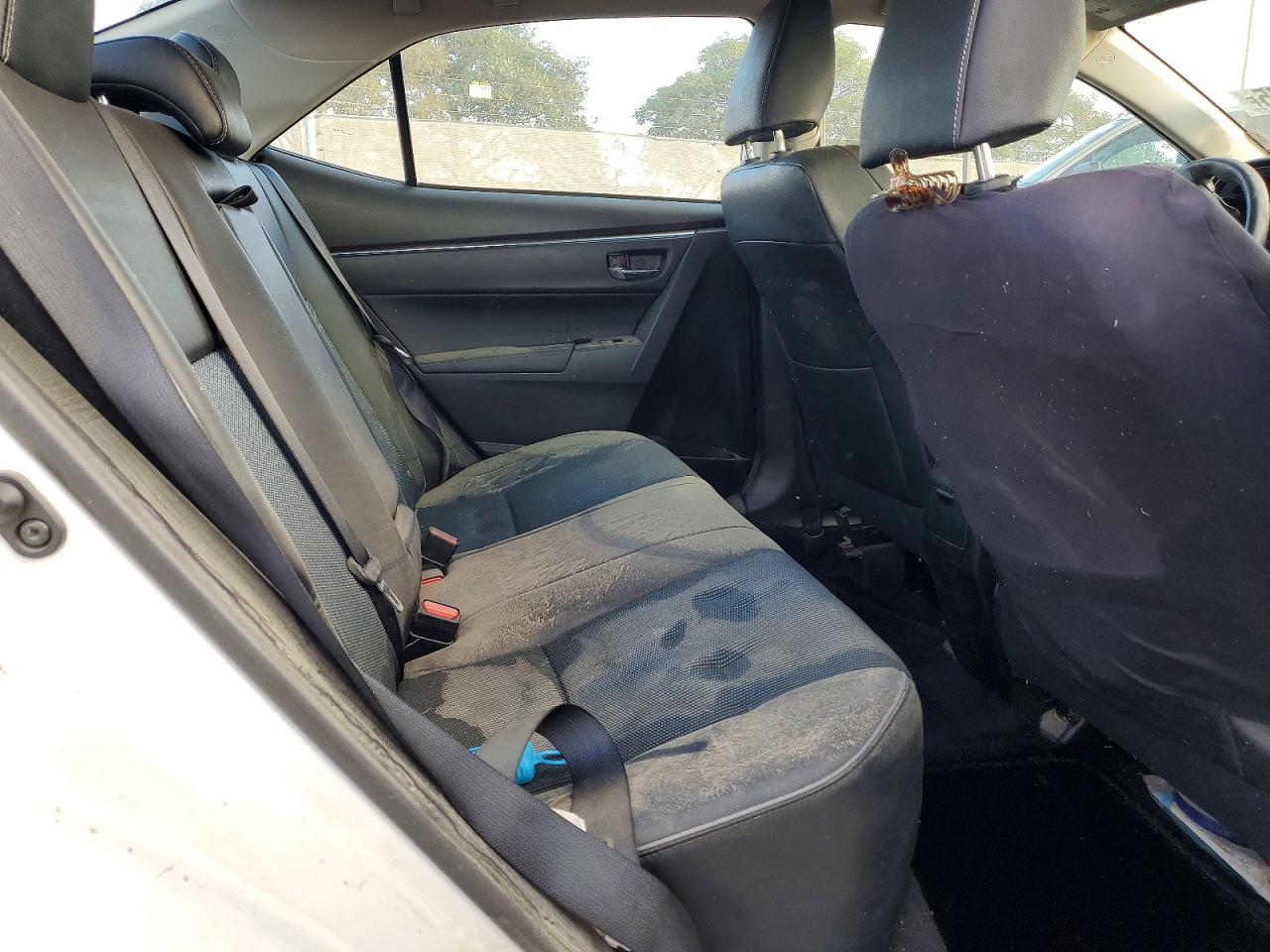 2016 TOYOTA COROLLA L photo 10