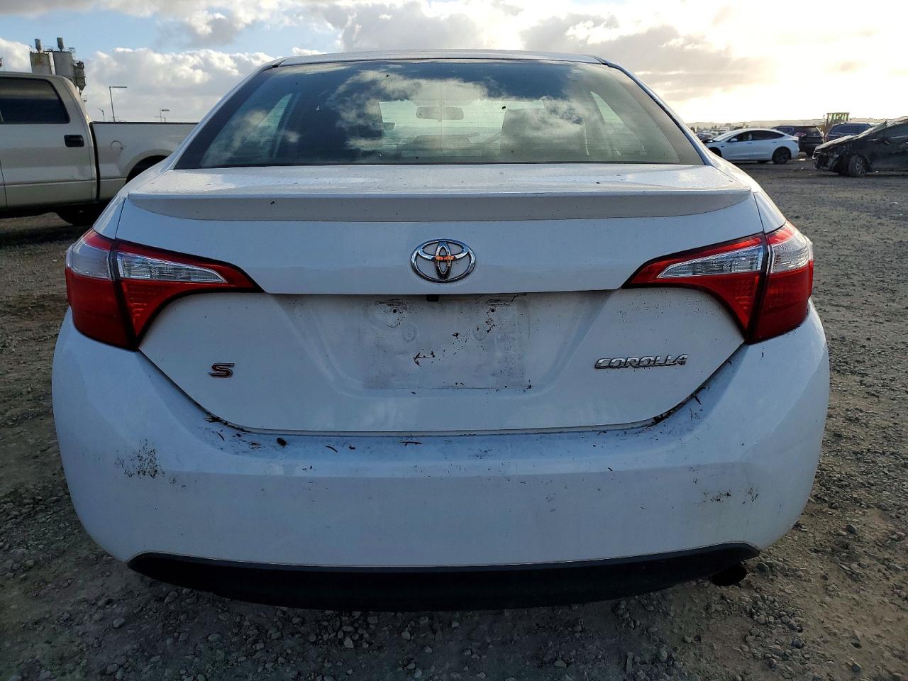 2016 TOYOTA COROLLA L photo 6