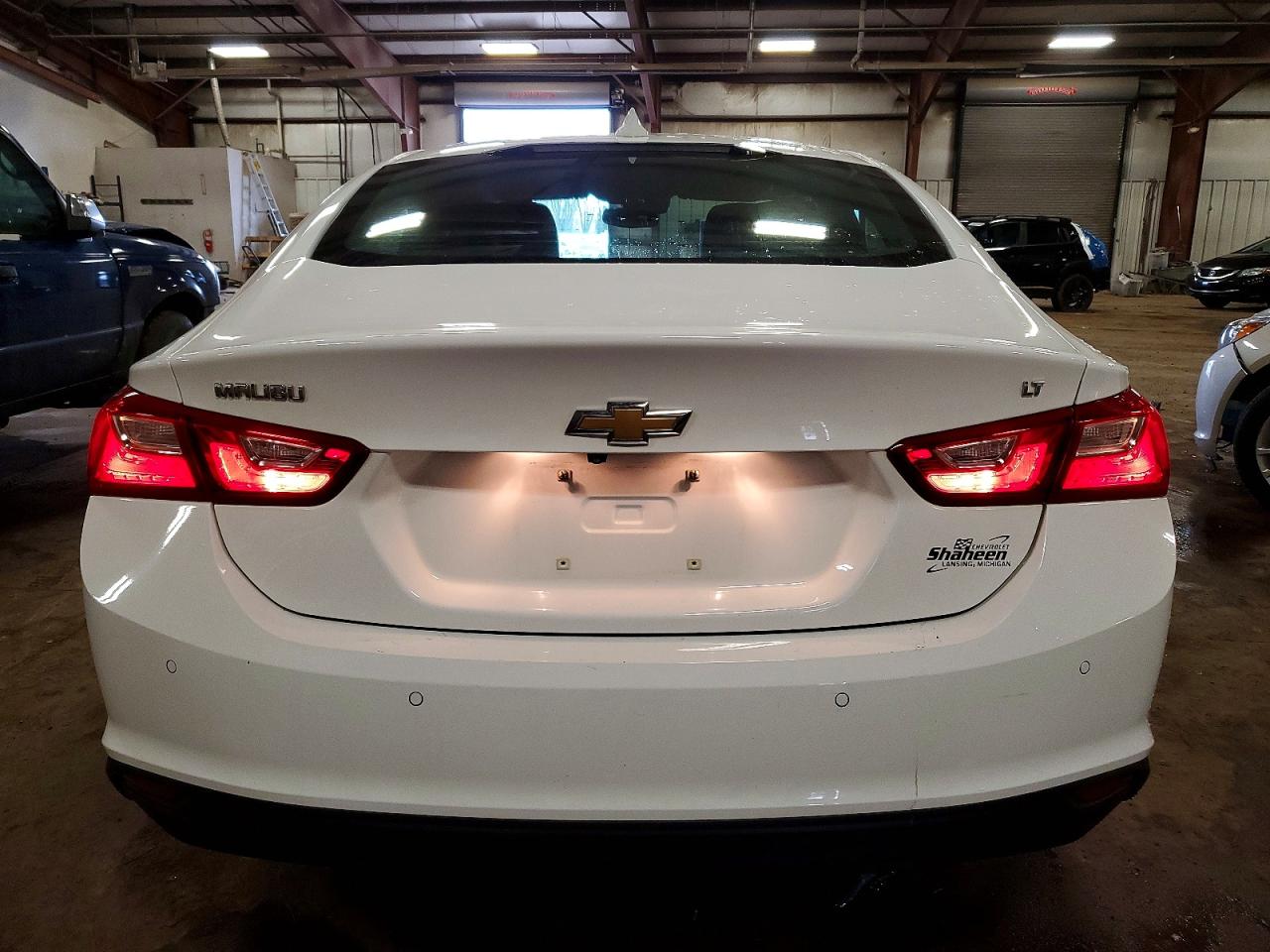 2018 CHEVROLET MALIBU LT photo 6