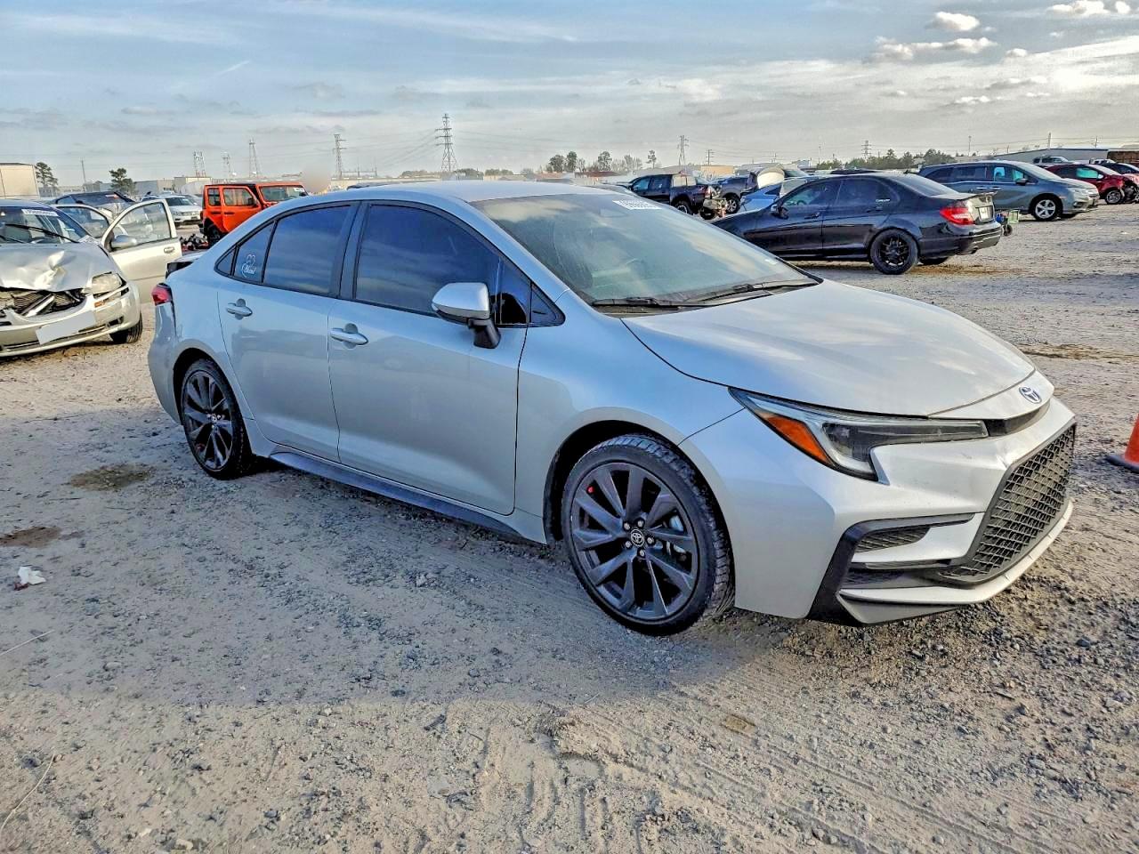 2024 TOYOTA COROLLA SE photo 4