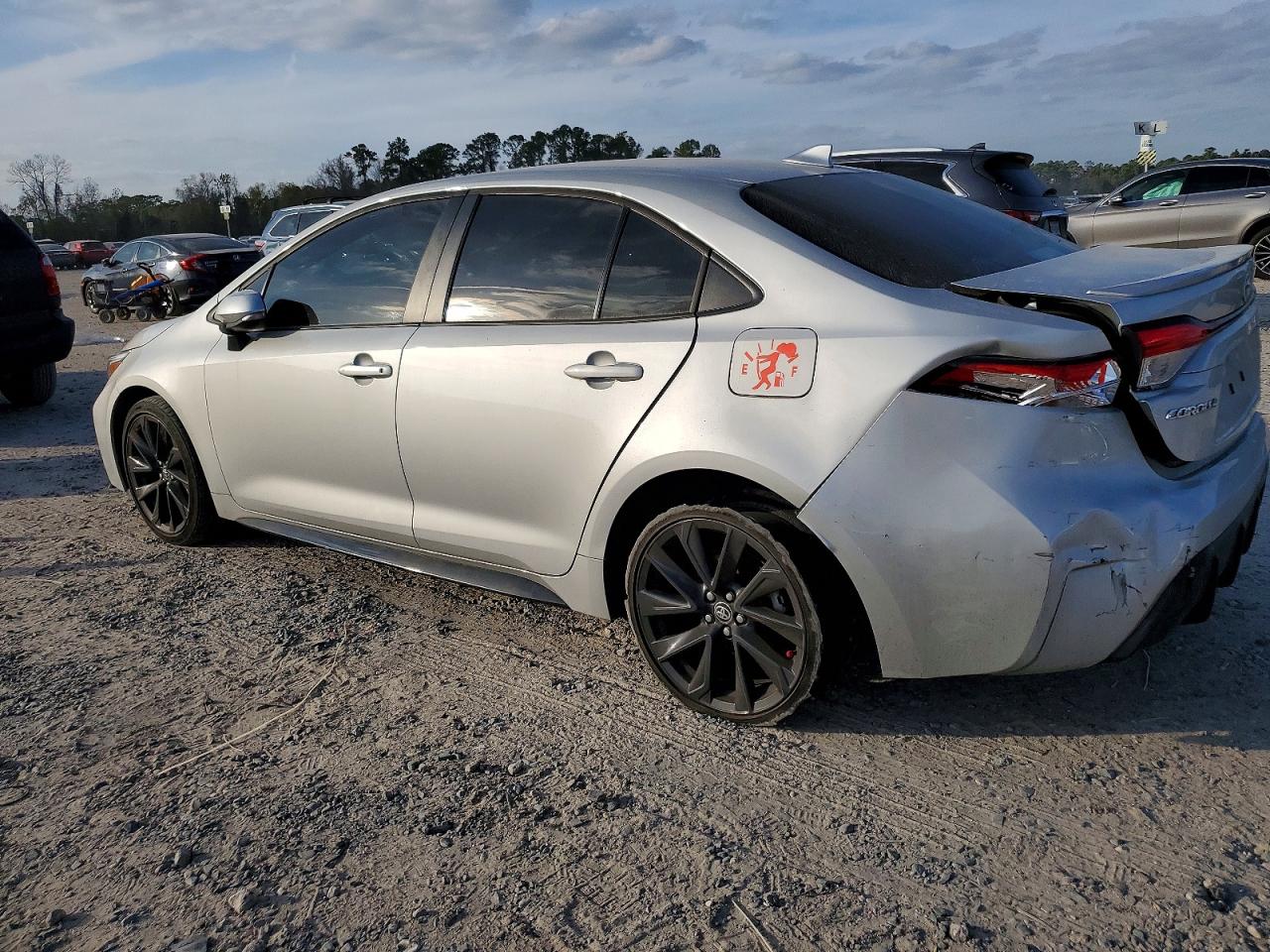 2024 TOYOTA COROLLA SE photo 2