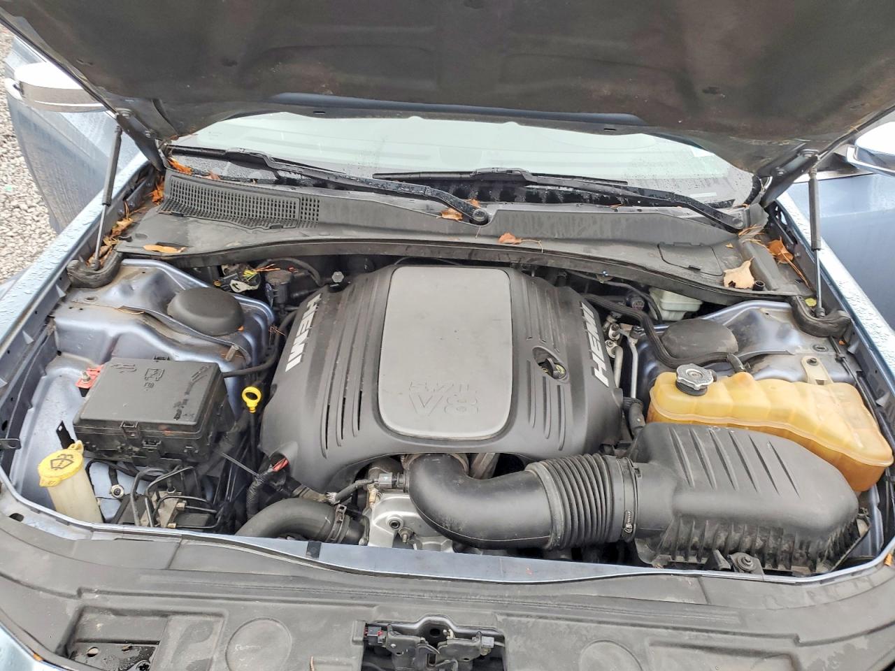 2011 CHRYSLER 300C photo 11
