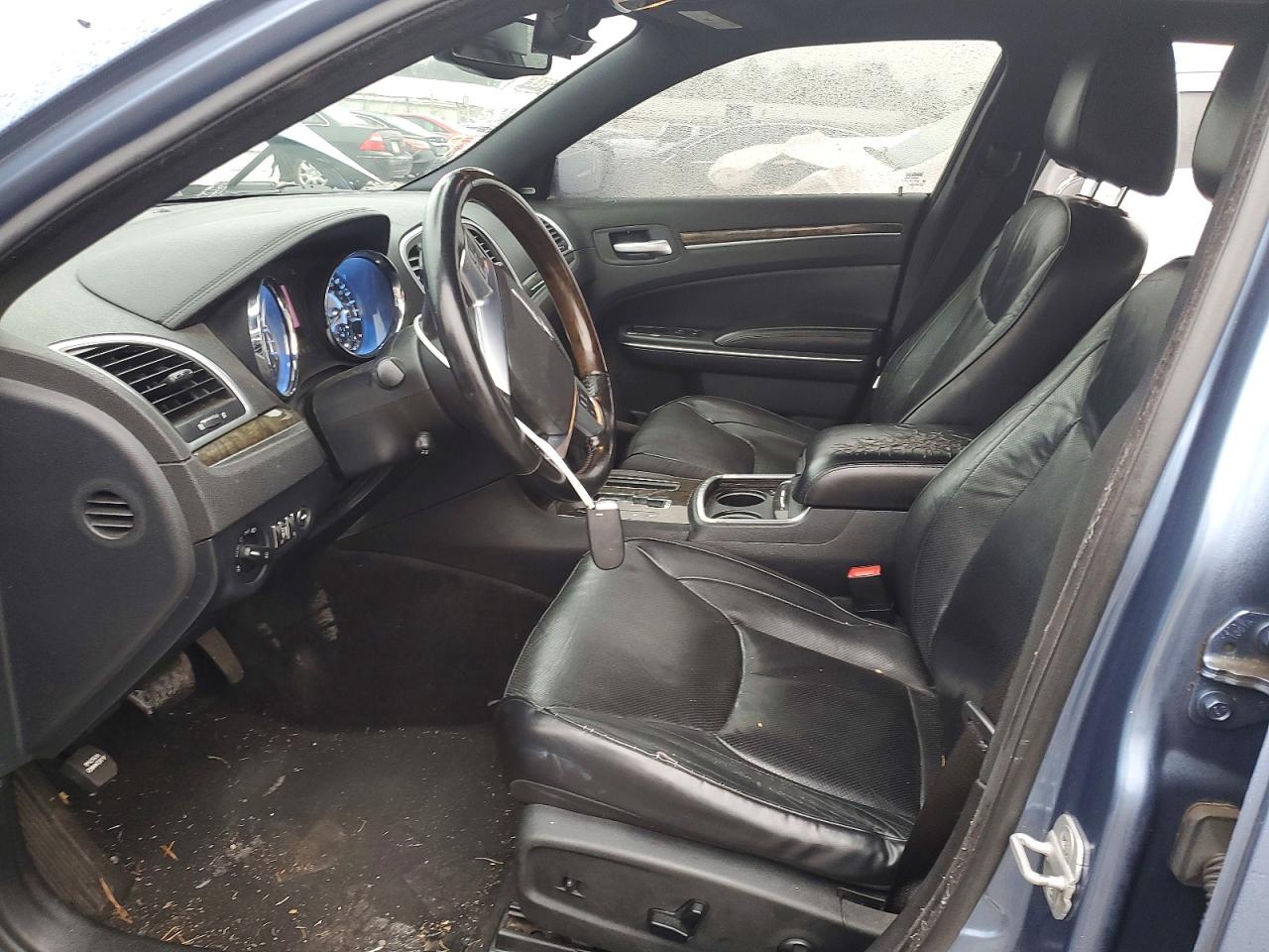 2011 CHRYSLER 300C photo 7
